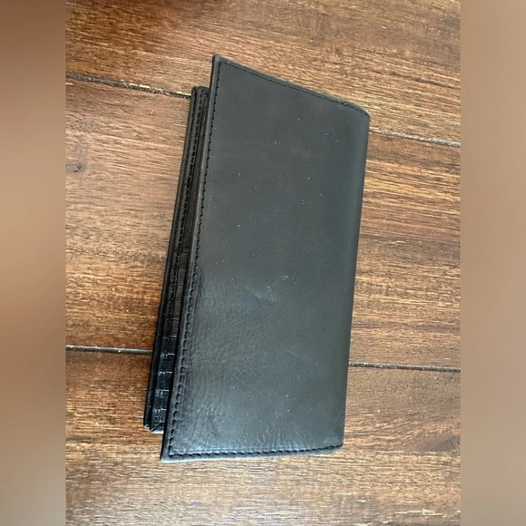 Lord & Taylor check book holder/wallet - Picture 10 of 14